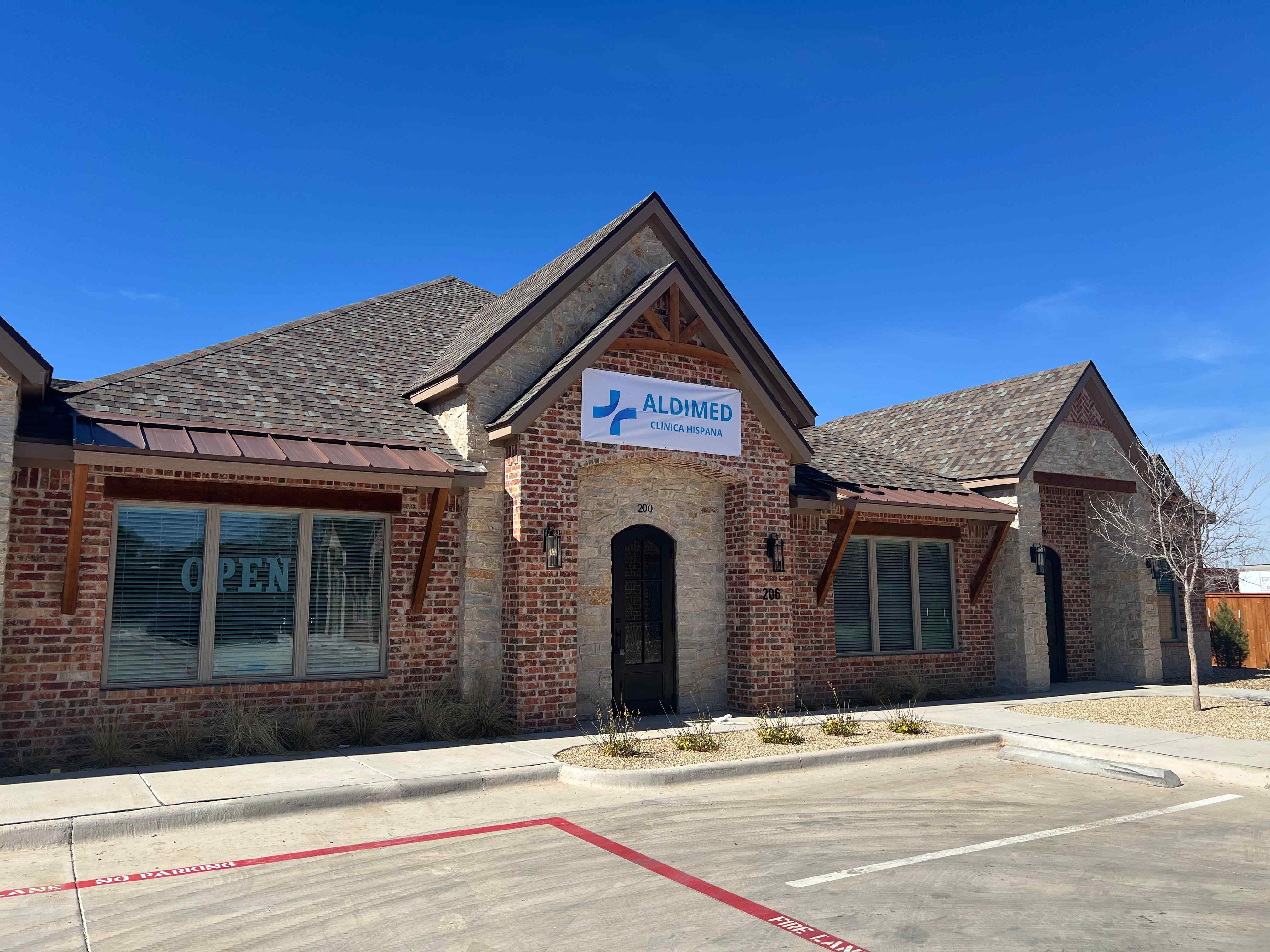 Exterior de clínica médica ALDIMED Lubbock en Lubbock TX